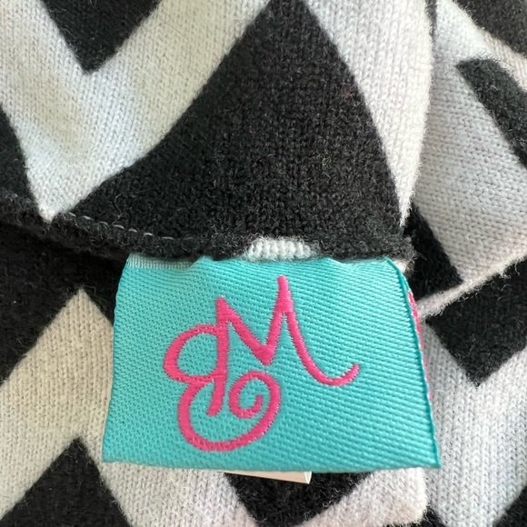 NWT Chevron Infinity Scarf Black/White - Picture 4 of 4